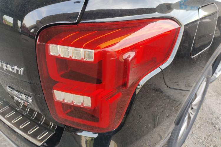 Used GAC Trumpchi GS8 2017 320T Two-Wheel Drive Luxury Smart Connectivity Version (7 Seats)