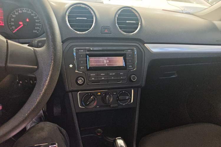 Used Volkswagen Jetta 2015 Value Edition 1.6L Automatic Comfort Version
