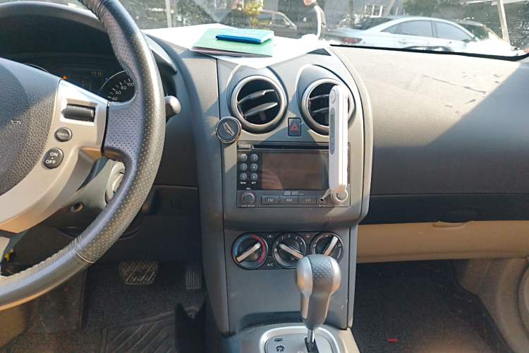 Used Nissan Qashqai 2012 2.0 XL Fire CVT 2WD
