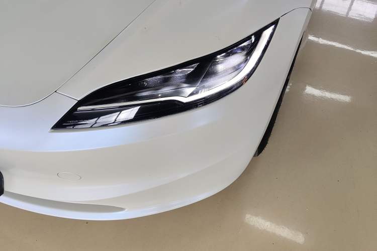 Used Tesla Model 3 2023 Rear-Wheel-Drive Version