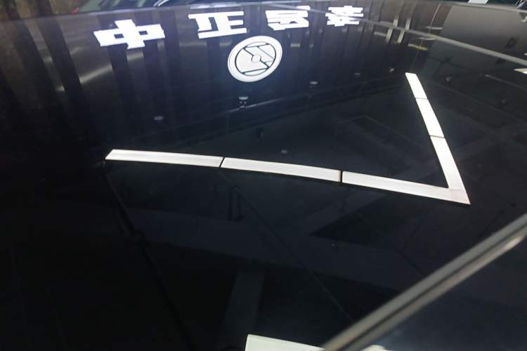 Used Land Rover Range Rover Velar 2017 P380 R-DYNAMIC SE