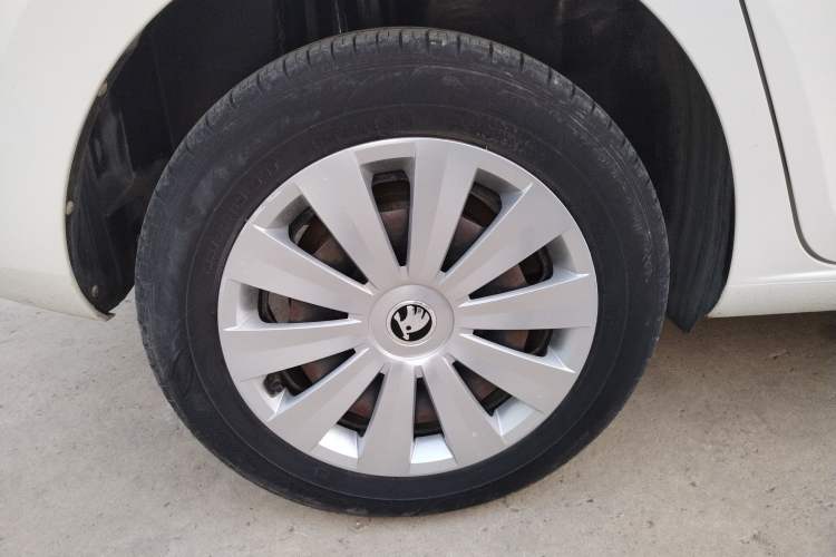 Used Skoda Rapid Spaceback 2018 1.6L Manual Standard Edition
