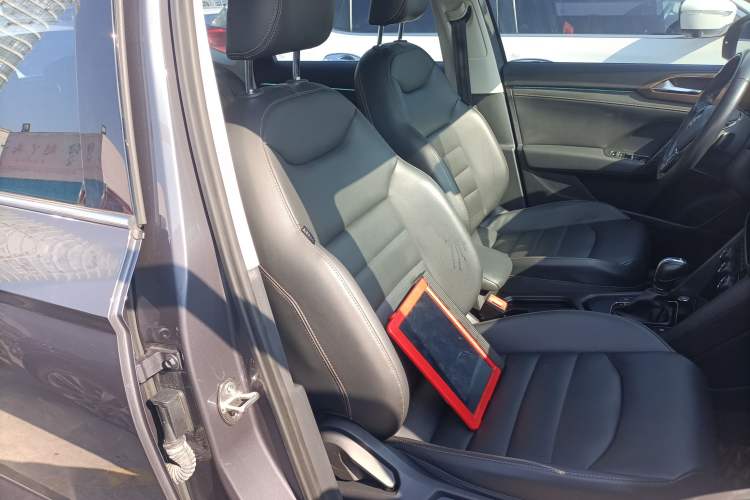 Used Volkswagen Tharu 2020 Restyled 330TSI Four-Wheel Drive Luxury Edition China VI Standard