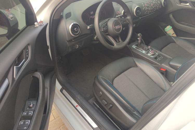 Used Audi A3 2020 Limousine 35 TFSI Fashion Edition China VI Emission Standard