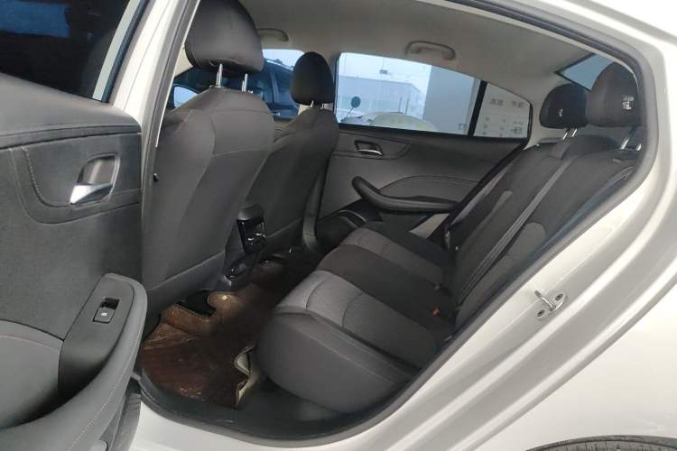 Used Roewe i5 2023 1.5L Manual Comfort Edition