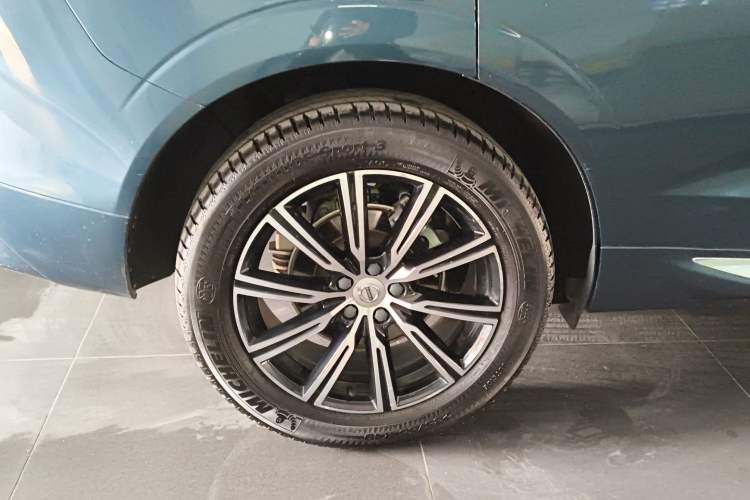 Used Volvo XC60 2021 T5 4x4 Smart Luxury Edition