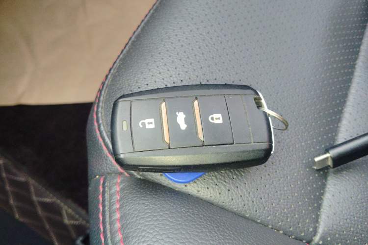 Used Changan CS75 2016 1.8T Automatic Elite Model China V Standard
