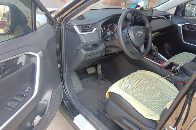 Used Toyota Wildlander 2023 2.0L CVT Two-Wheel Drive Leading Edition