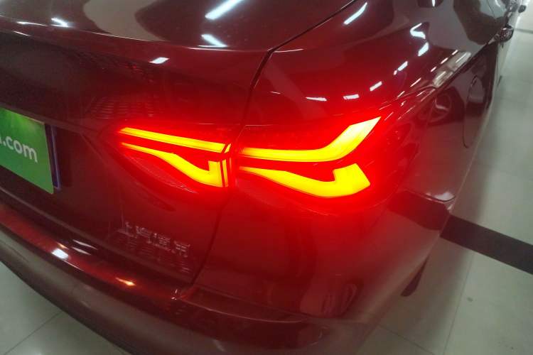 Used Chevrolet Monza 2021 320 Automatic Enjoyment Sunroof Edition
