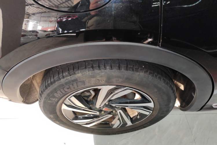 Used Hongqi HS5 2022 Revised Version 2.0T Smart Connect Flagship Edition