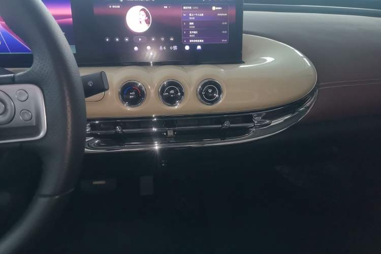 Used Wuling Bingo 2023 410 km Lingxi Deluxe Edition