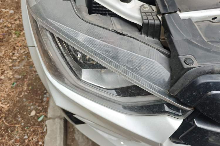 Used Isuzu D-MAX 2023 2.5T Automatic Two-Wheel Drive Diesel Standard Wheelbase Lingdong Edition