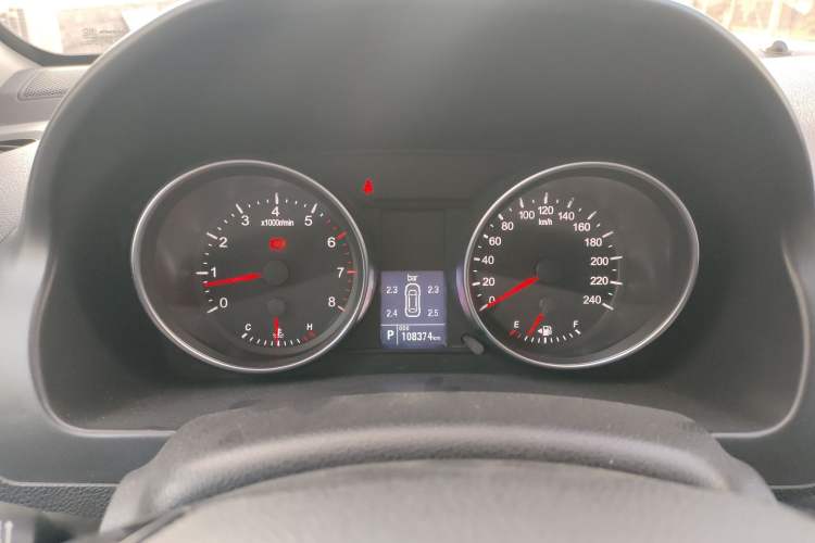 Used Haval H6 2016 Upgraded Model 1.5T Automatic Two-Wheel Drive Elite Version
