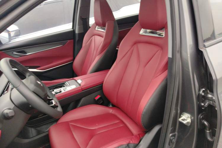 Used Changan CS75 PLUS 2022 2nd Generation 1.5T Automatic Luxury Edition
