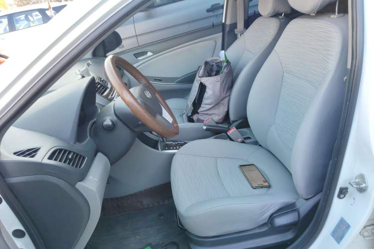 Used Hyundai Verna (older generation) 2016 1.4L Automatic Smart GLS