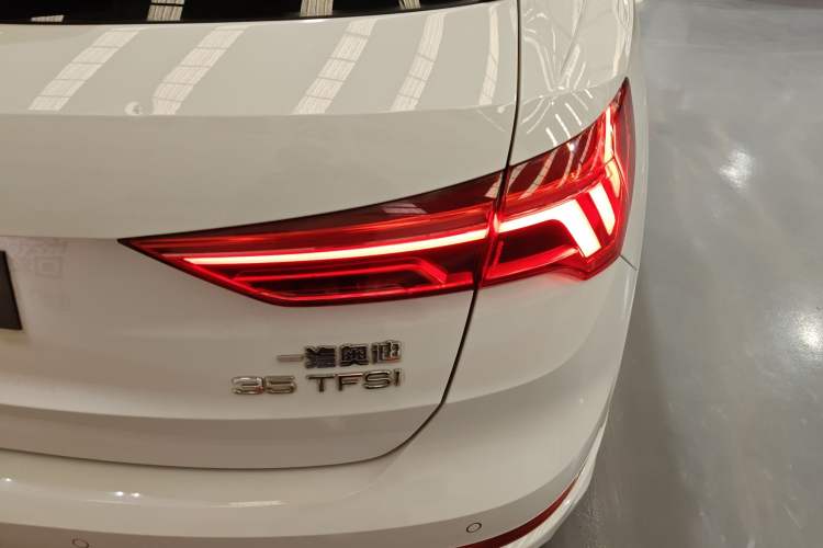 Used Audi Q3 2021 35 TFSI Fashion Dynamic Model
