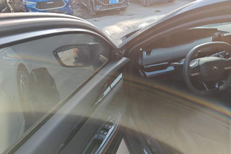 Used Changan UNI-V 2022 1.5T Smart Navigation Version
