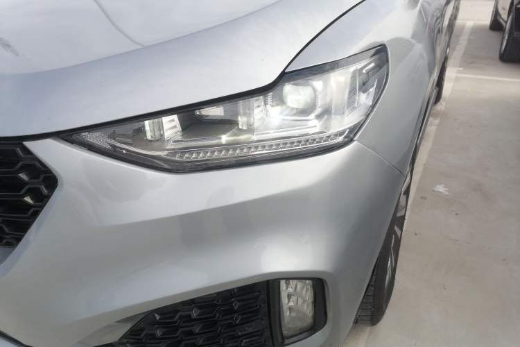 Used Wey VV6 2018 2.0T Four-Wheel Drive Flagship Version China V Standard
