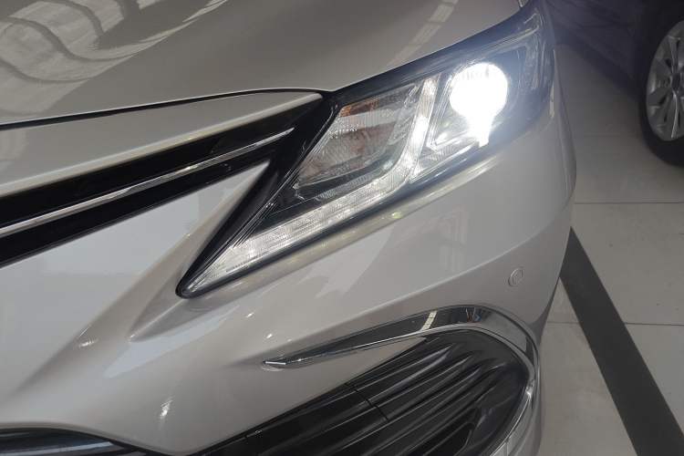 Used Toyota Camry 2022 2.0GVP Premier Edition
