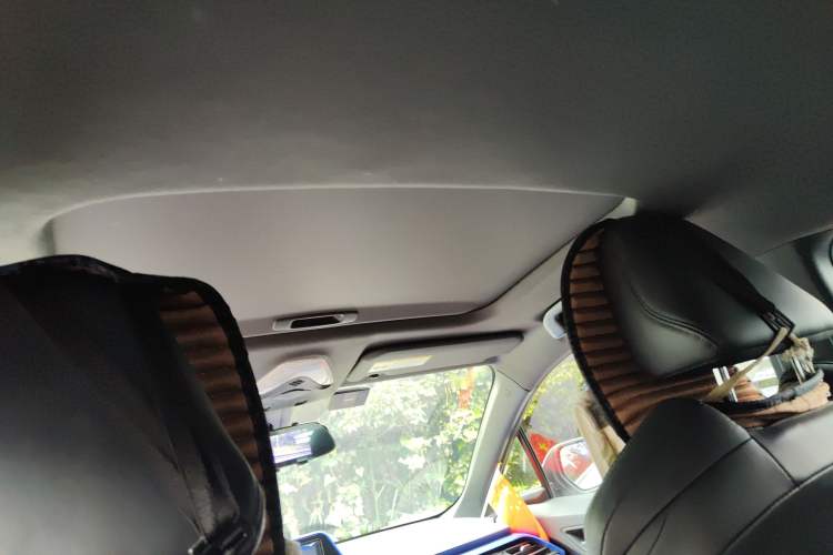 Used Toyota IZOA 2020 2.0L Yichi Version
