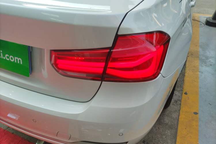 TDK.VehicleDetails.img