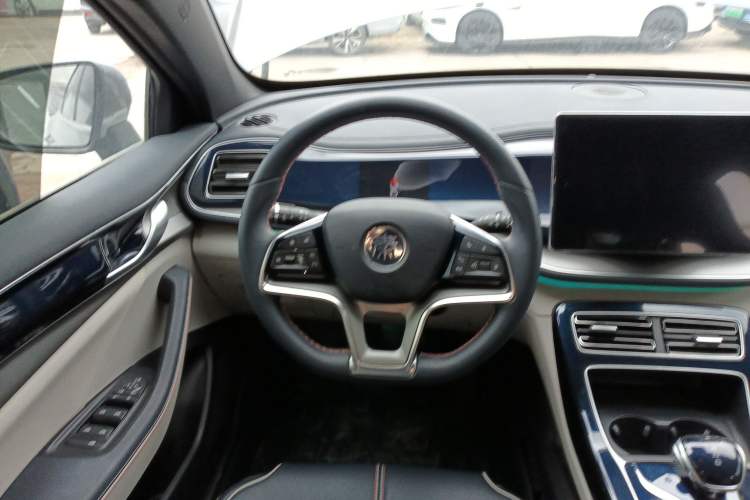 Used BYD Qin PLUS 2021 EV 610KM Navigation Diamond Edition