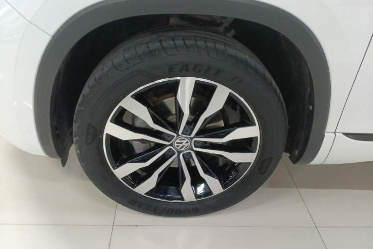 Used Volkswagen Tayron 2020 380TSI All-Wheel Drive R-Line Connected Version

