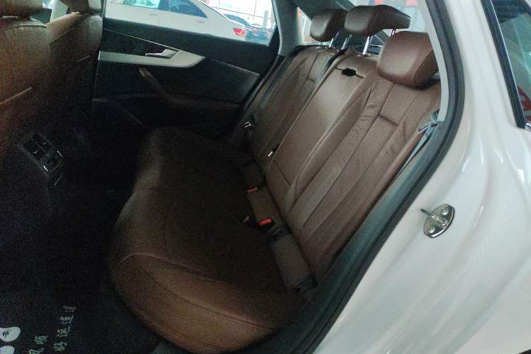 Used Audi A4L 2019 40 TFSI Fashion Version China V
