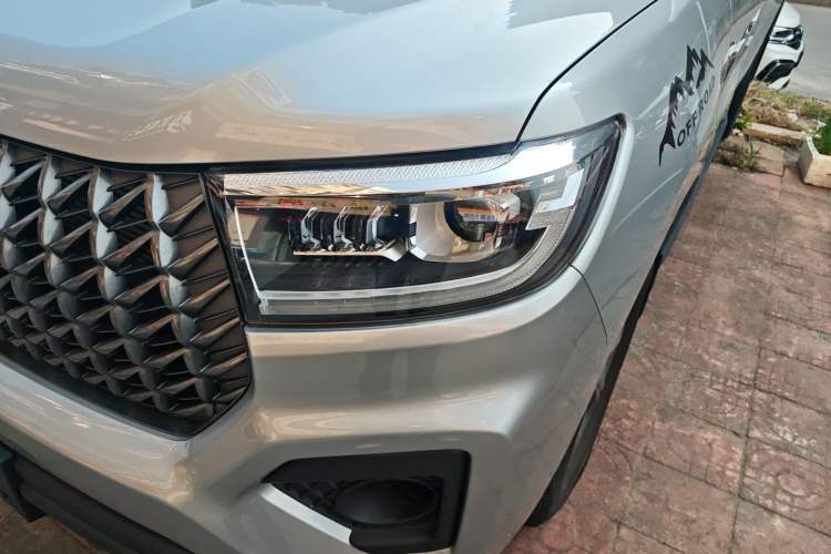 Used Great Wall Poer 2023 2.0T Commercial Version Automatic Diesel 4x4 Elite Long-Box GW4D20M
