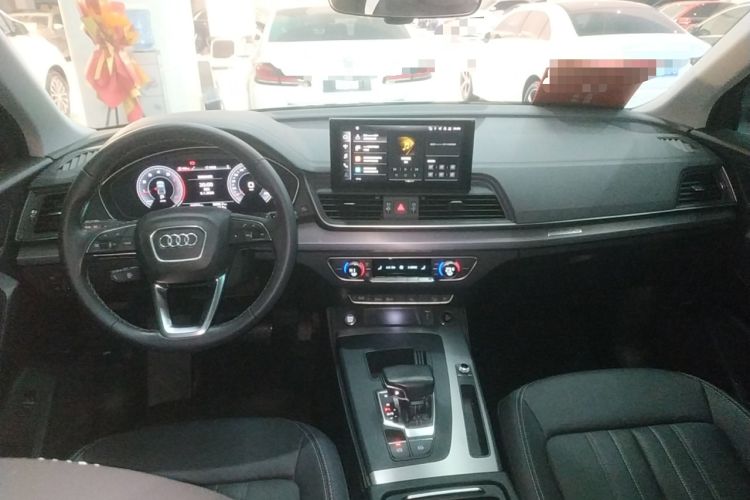 Used Audi Q5L 2022 40T Fashionable and Elegant Model

