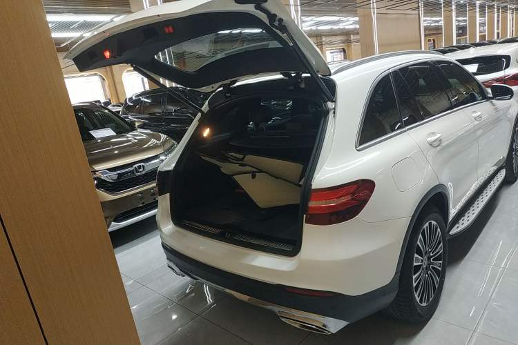 Used Mercedes-Benz GLC 2018 GLC 200 4MATIC
