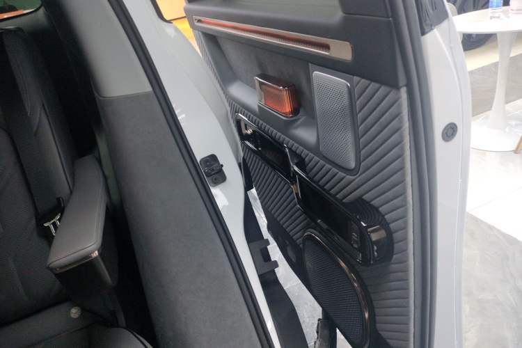 Used Zeekr MIX 2025 Long-Range Intelligent Driving Edition
