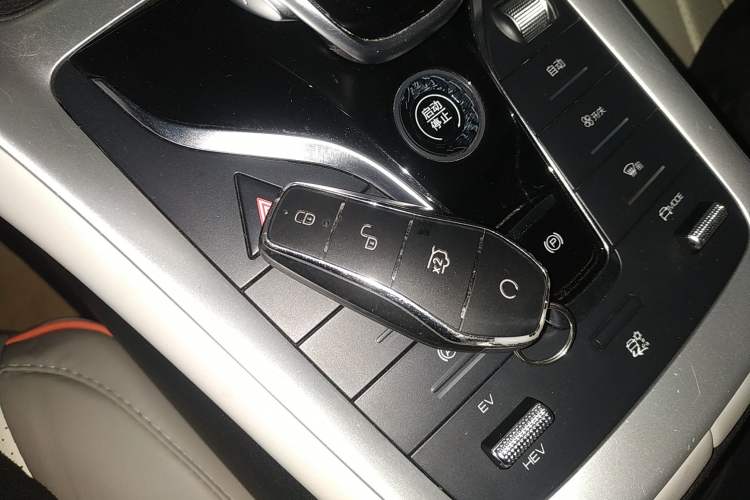 Used BYD Song Pro New Energy 2023 Champion Edition DM-i 110KM Excellence Model
