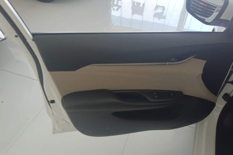 Used Buick GT 2019 15T Manual Elite Version China VI Standard
