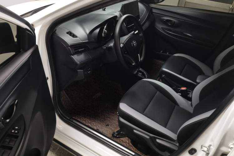 Used Toyota YARiS L 2022 X-Trail 1.5L CVT Leading PLUS Edition
