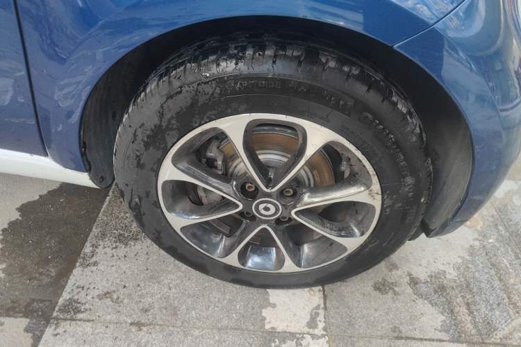 Used  fortwo 2015 1.0L 52 kW Hardtop Passion Edition
