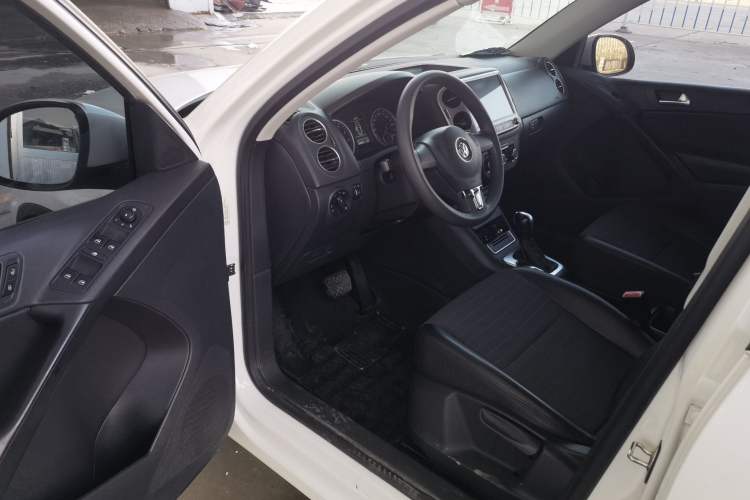 Used Volkswagen Tiguan 2015 1.8TSI Automatic Two-Wheel Drive Trend Edition