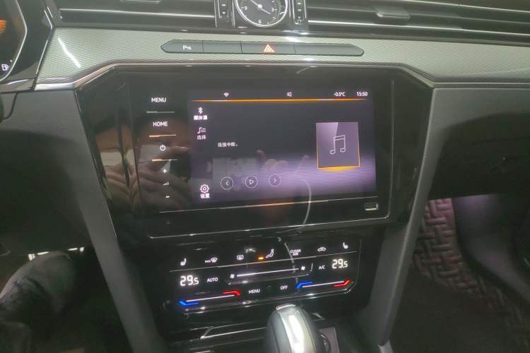 Used Volkswagen Magotan 2023 2 Million Units Limited Edition 330TSI DSG Leading Version
