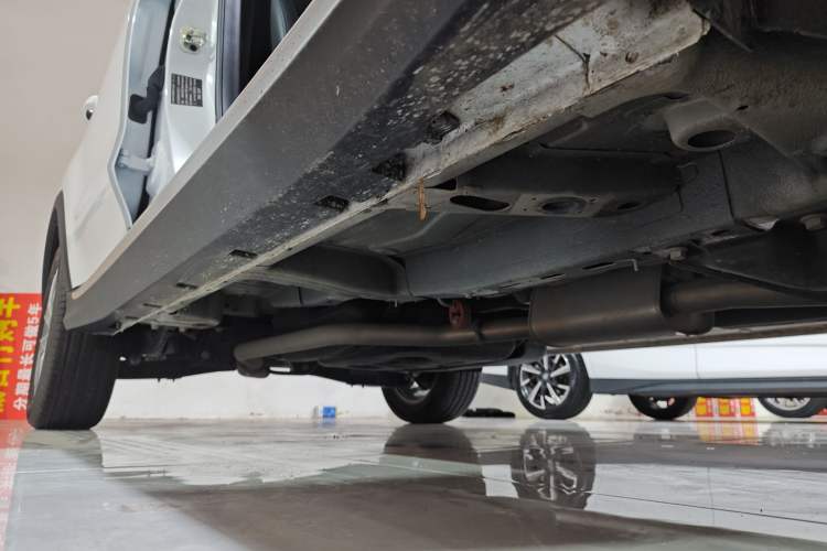 Used Roewe RX5 2025 PLUS 330TGI Automatic Trendsetting Smart Edition
