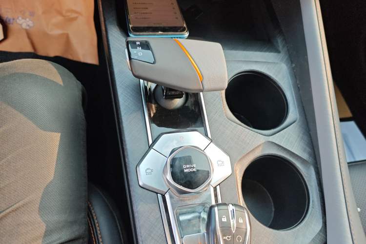 Used Changan UNI-V 2022 1.5T Prestige Version
