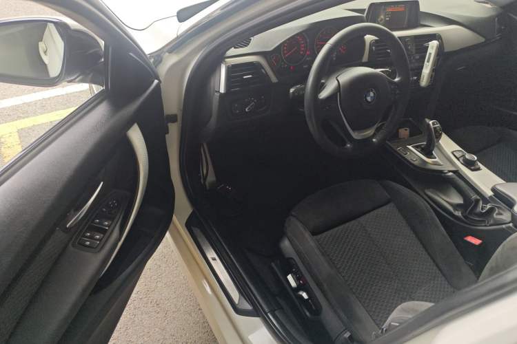 Used BMW 3 Series 2017 320i M Sport
