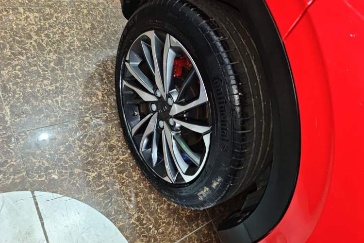 Used Geely Auto Coolray 2019 Sport Model 260T DCT Patrol China V Standard
