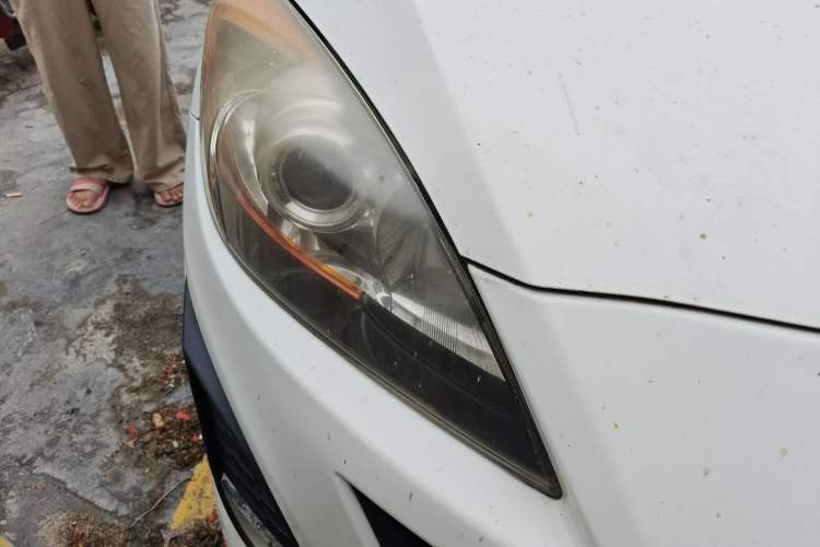 Used Mazda Mazda 3 2013 Hatchback 1.6L Automatic Elite Model
