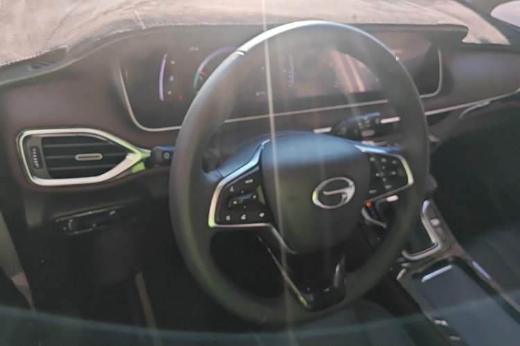 Used GAC Trumpchi M6 2023 PRO 270T DCT Luxury Edition
