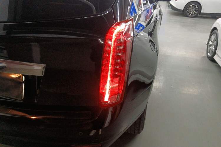 Used Cadillac SRX 2015 3.0L Elite Model