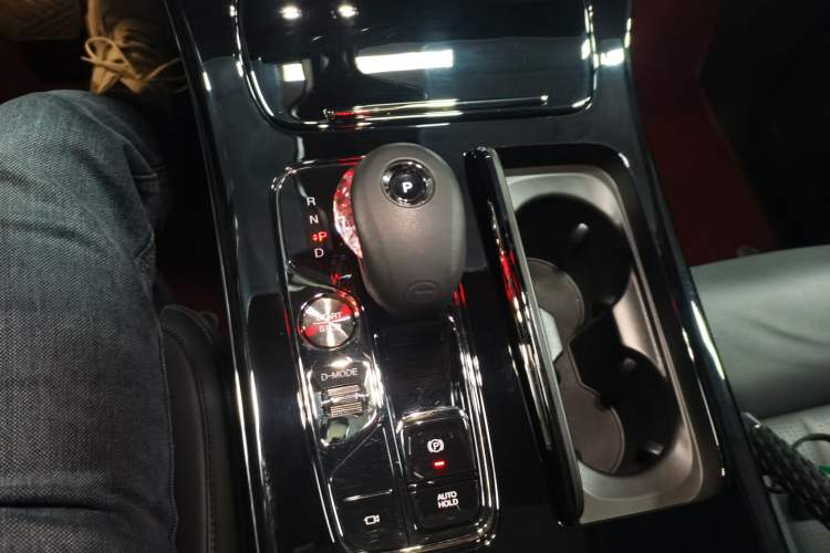 Used GAC Trumpchi M8 2023 Zongshi Series Dual-Motor YuZun Edition
