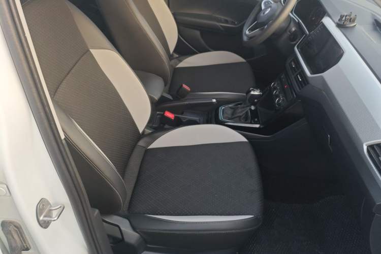 Used Volkswagen Tacqua 2021 200TSI DSG JoyConnect Edition