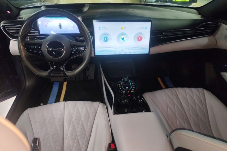 Used BYD Seal 2022 700 km Long-Range Rear-Wheel-Drive Version
