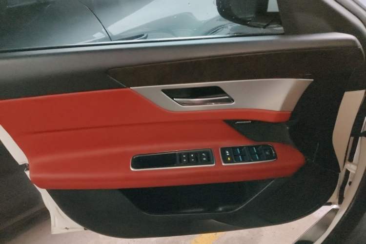 Used Jaguar XFL 2017 XFL 2.0T 200PS Luxury Edition
