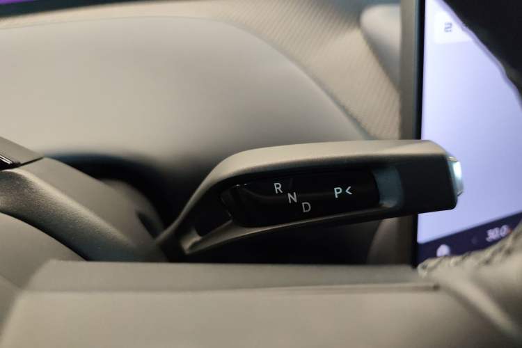 Used  YU7 2025 Ultra-Long Range High-Performance All-Wheel-Drive Max Edition
